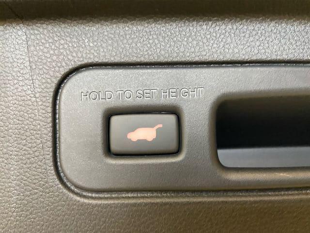 new 2025 Honda Pilot car, priced at $50,895