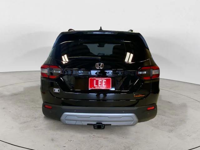 new 2025 Honda Pilot car, priced at $50,895