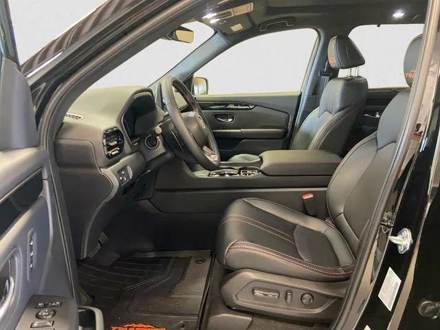 new 2025 Honda Pilot car, priced at $50,895