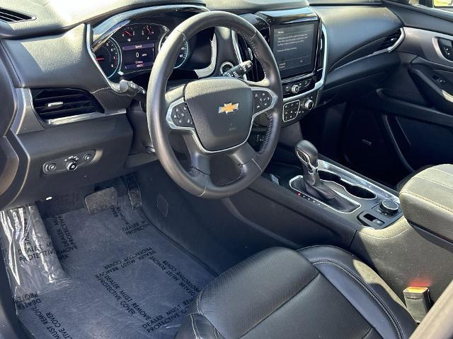 used 2021 Chevrolet Traverse car, priced at $32,996