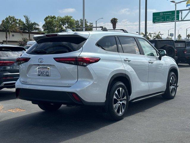 used 2023 Toyota Highlander car, priced at $39,951