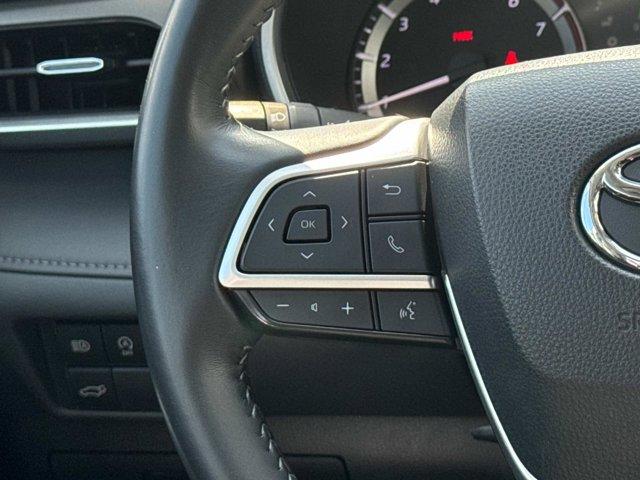 used 2023 Toyota Highlander car, priced at $39,951