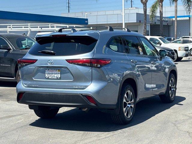 used 2022 Toyota Highlander car, priced at $38,881