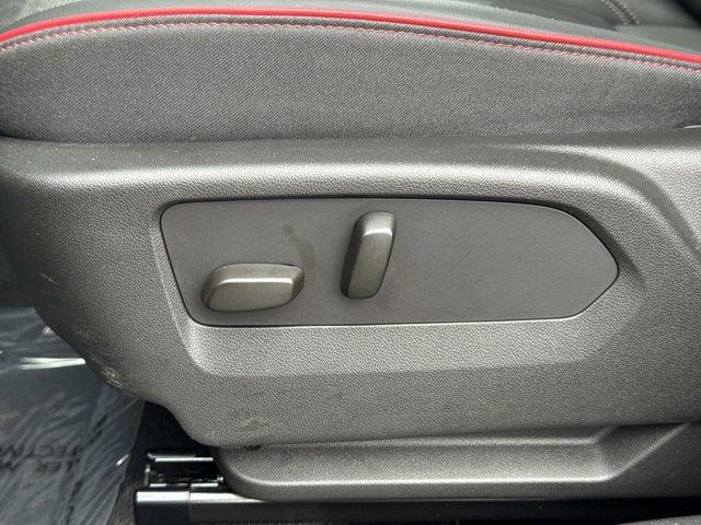 used 2023 Buick Envision car, priced at $29,162