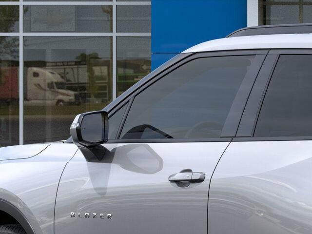 new 2025 Chevrolet Blazer car