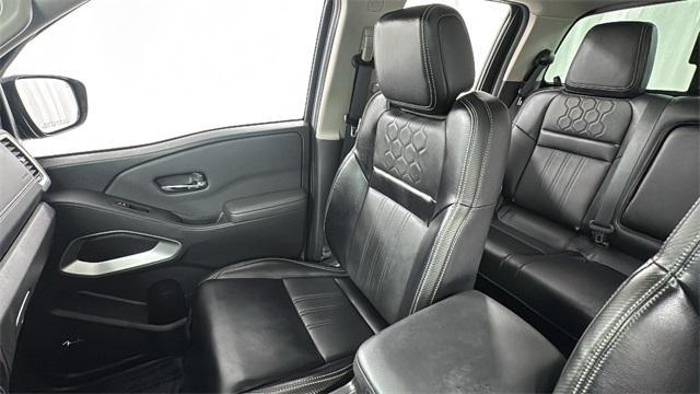 used 2024 Nissan Frontier car, priced at $35,916