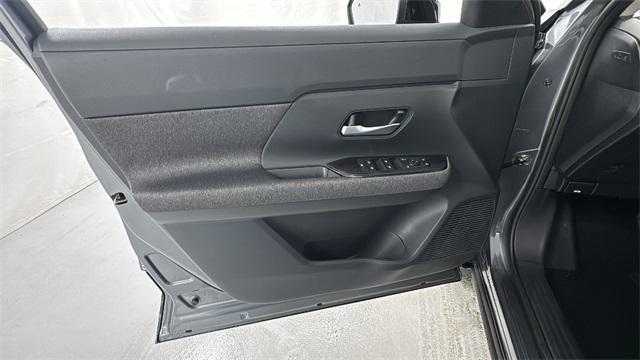 new 2026 Nissan Kicks car, priced at $26,076