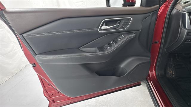 used 2021 Nissan Rogue car, priced at $19,627