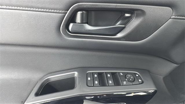 new 2025 Nissan Pathfinder car, priced at $42,669