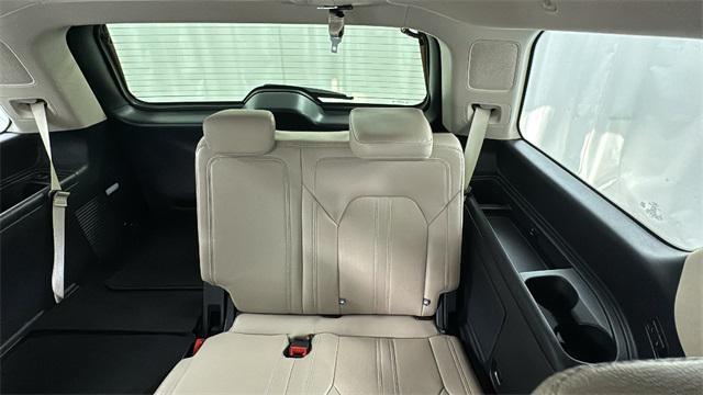 used 2024 Ford Expedition car, priced at $63,900