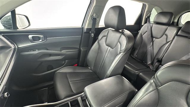 used 2024 Kia Sorento car, priced at $29,894