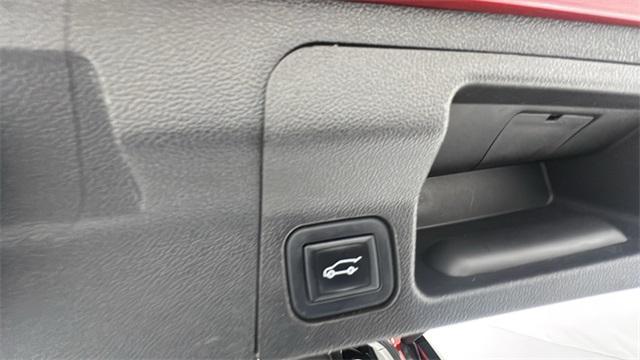 used 2023 GMC Acadia car, priced at $27,883