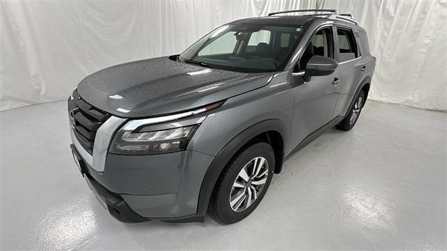new 2025 Nissan Pathfinder car, priced at $42,582
