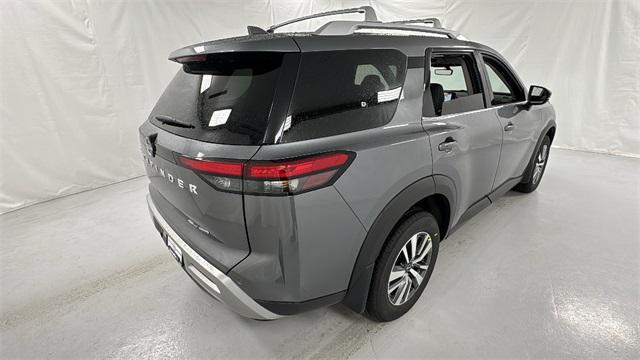 new 2025 Nissan Pathfinder car, priced at $42,582