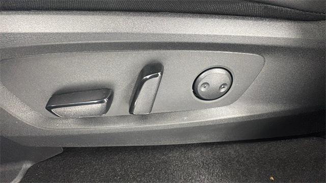 new 2025 Nissan Pathfinder car, priced at $44,623