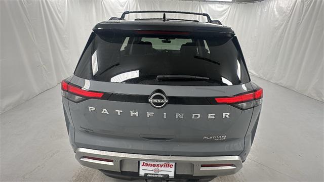 new 2025 Nissan Pathfinder car, priced at $44,623
