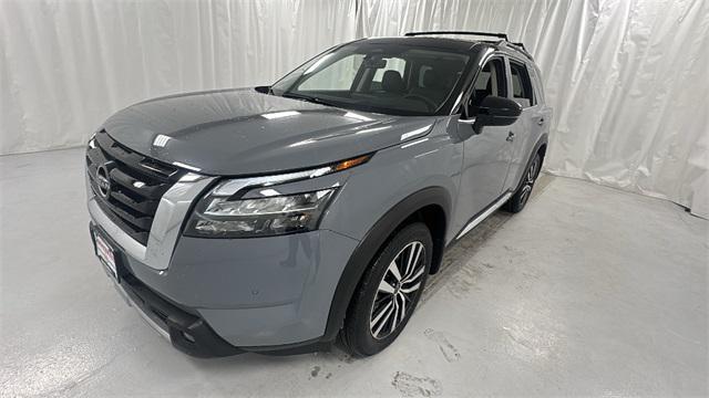 new 2025 Nissan Pathfinder car, priced at $44,623