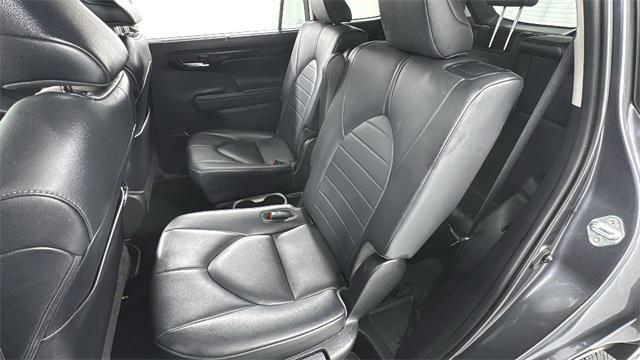 used 2020 Toyota Highlander car, priced at $22,989
