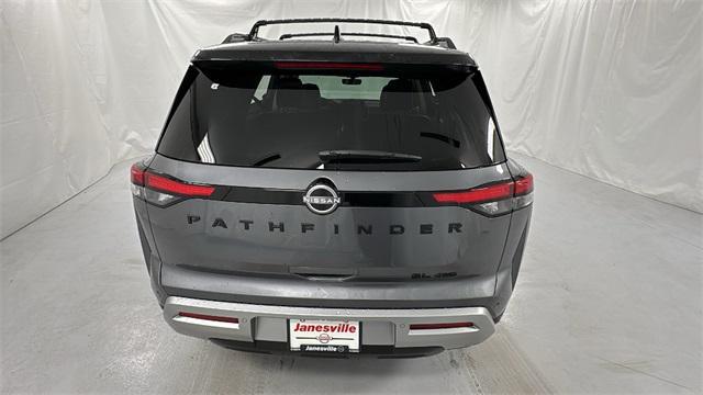 new 2025 Nissan Pathfinder car, priced at $45,206