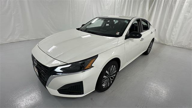 new 2025 Nissan Altima car, priced at $28,472