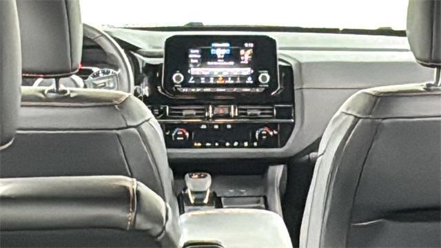 used 2025 Nissan Pathfinder car, priced at $38,900