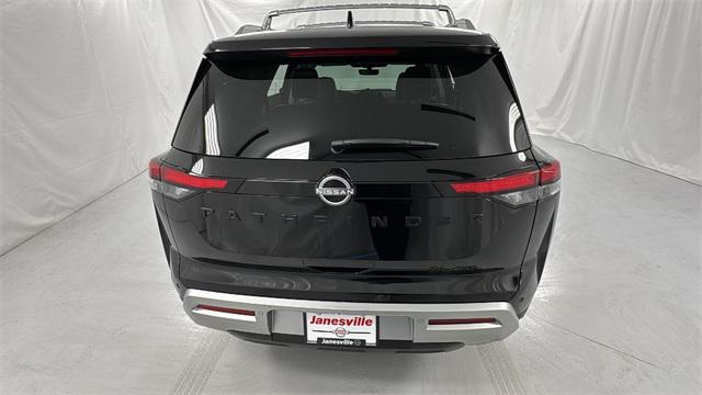 new 2025 Nissan Pathfinder car, priced at $44,768