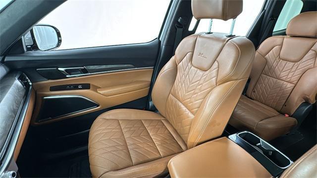 used 2025 Kia Telluride car, priced at $48,876