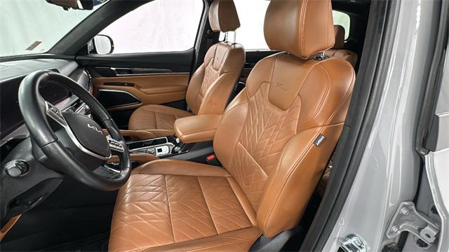 used 2025 Kia Telluride car, priced at $48,876