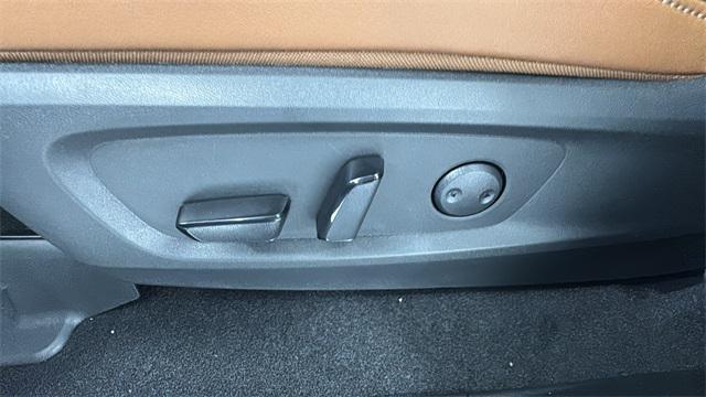new 2025 Nissan Pathfinder car, priced at $49,122