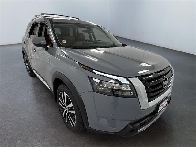 new 2025 Nissan Pathfinder car, priced at $49,122