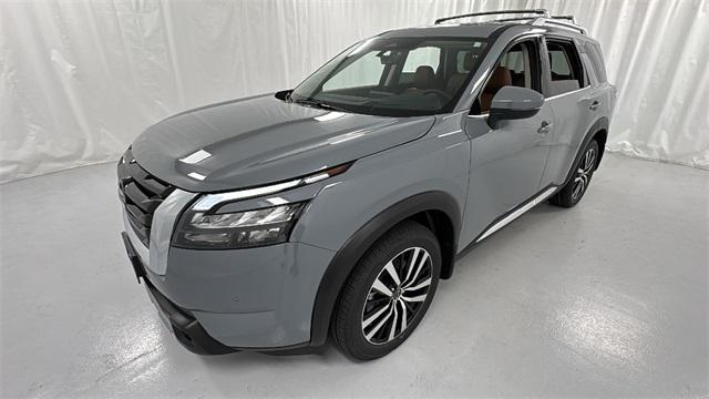 new 2025 Nissan Pathfinder car, priced at $49,122