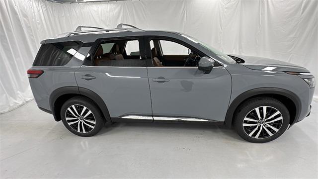 new 2025 Nissan Pathfinder car, priced at $49,122
