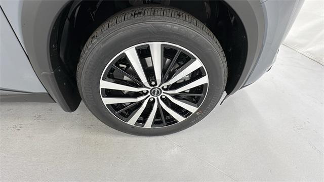 new 2025 Nissan Pathfinder car, priced at $49,122