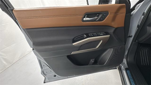 new 2025 Nissan Pathfinder car, priced at $49,122