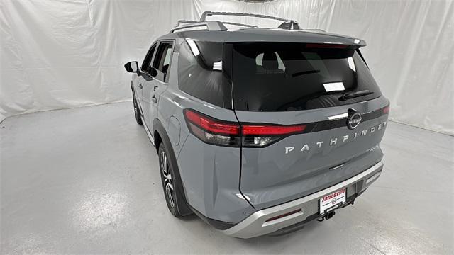 new 2025 Nissan Pathfinder car, priced at $49,122