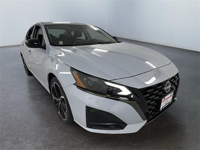 used 2023 Nissan Altima car, priced at $24,389