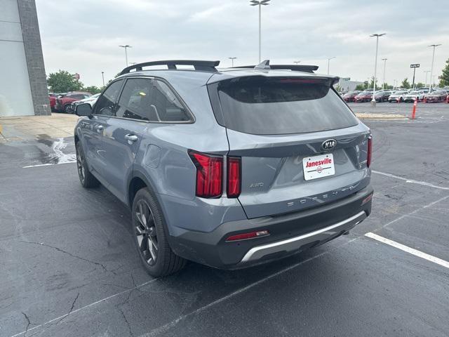 used 2021 Kia Sorento car, priced at $22,799