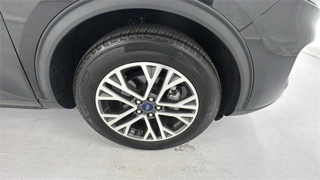 used 2022 Ford Escape car, priced at $23,559
