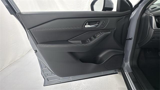 new 2025 Nissan Rogue car, priced at $38,008