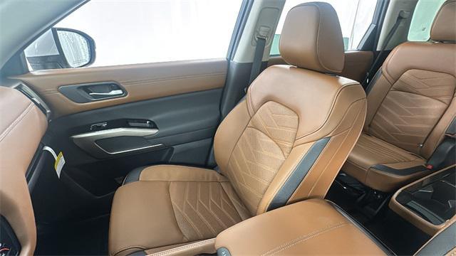 new 2025 Nissan Pathfinder car, priced at $49,485