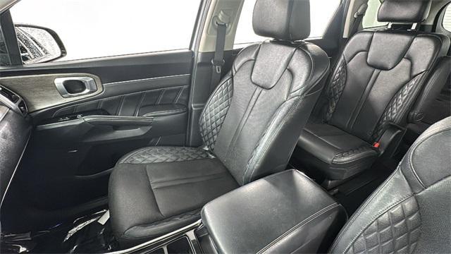 used 2021 Kia Sorento car, priced at $22,407