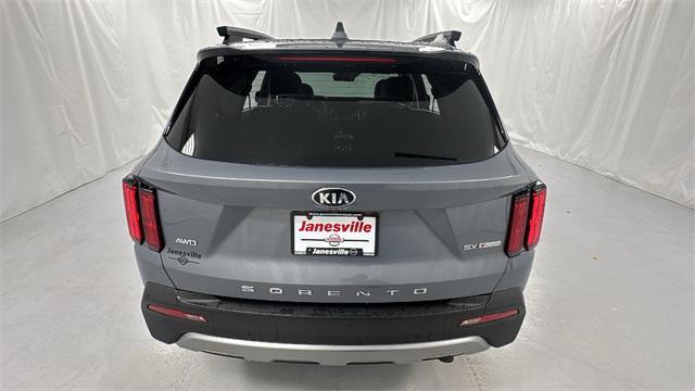used 2021 Kia Sorento car, priced at $22,407