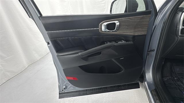 used 2021 Kia Sorento car, priced at $22,407