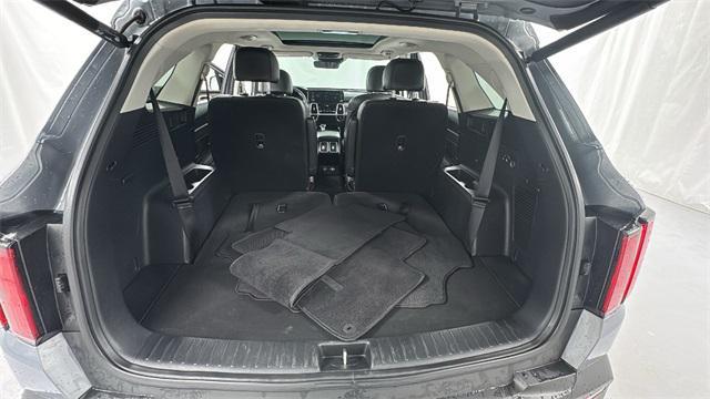 used 2021 Kia Sorento car, priced at $22,407
