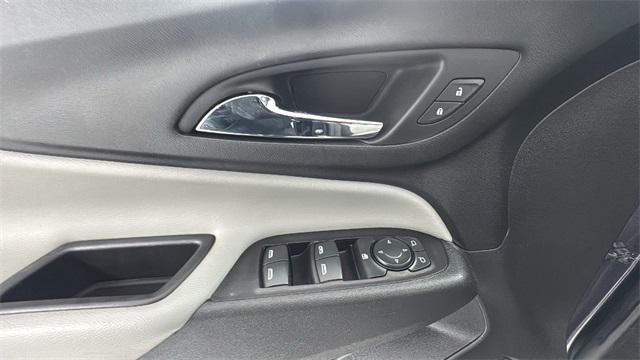 used 2022 Chevrolet Equinox car, priced at $21,700