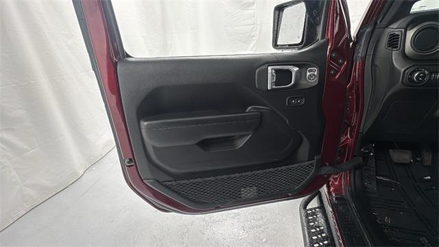 used 2022 Jeep Gladiator car, priced at $29,531