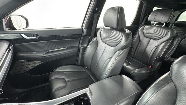 used 2024 Hyundai Palisade car, priced at $40,972