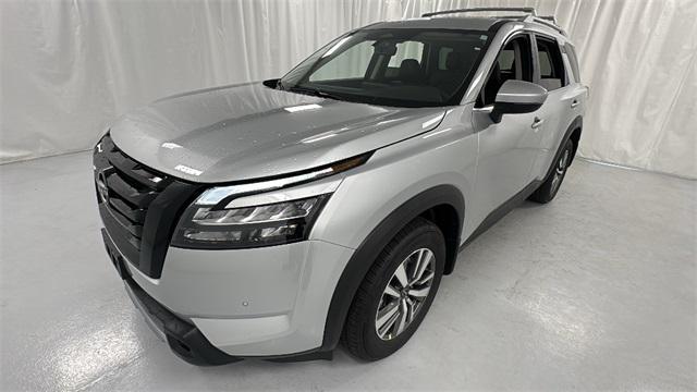 new 2025 Nissan Pathfinder car, priced at $37,442