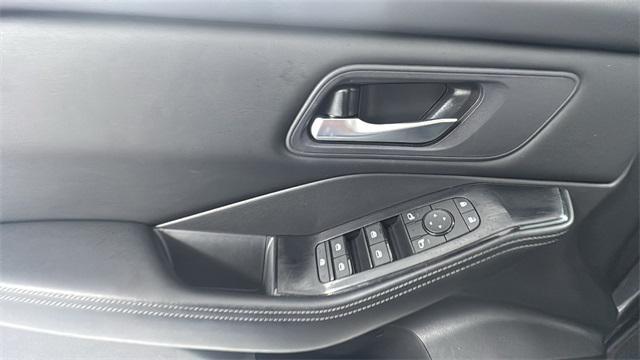 used 2024 Nissan Rogue car, priced at $25,995