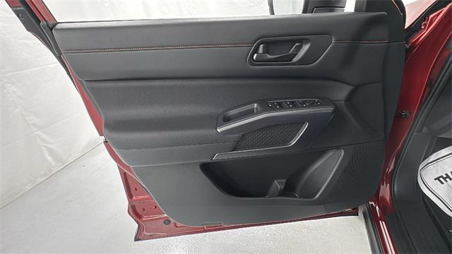 new 2025 Nissan Pathfinder car, priced at $42,826